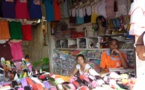 Castor : Une Chinoise en mode marchand ambulant