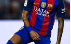 Photo : look blond, quand Neymar se met au jaune poussin en imitant Messi