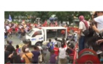  Vidéo : Philippines, le fourgon de la police écrase les manifestants 