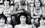 Photo : Barack Obama dans l’équipe de basket du lycée, regardez