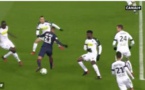   Il a fallu l'intervention de Cheikh Ndoye pour arrêter Hatem Ben Arfa. 