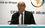 Vidéo : Jean Yves Le Drian, ministre français de la Défense : "La souveraineté des états africains nécessite la formation d'armées nationales équipées et structurées" 