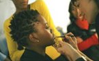 TATOUAGE, PIERCING, MANUCURE, PEDICURE, FAUX-CILS, LENTILLE....Pourquoi les filles bricolent leur corps ?
