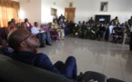 Vidéo: fin des pourparlers en Côte d’Ivoire : les mutins s’engagent auprès du ministre de la défense à lever les barrages et à regagner les casernes