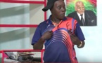 Vidéo: Le rappeur Ngakaa Blindé convoqué au Ministère des Forces Armées pour jouer un concert en Gambie pour Yahya Jameh version Kouthia.