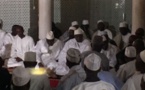 Vidéo- Adama Barro et Macky Sall ont  effectué la prière du vendredi à la Mosquée Omarienne