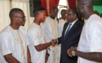 CAN 2017: le Président Macky Sall envoie ses "encouragements" aux Lions de la Téranga, éliminés en quarts de finale par les "Lions indomptables"