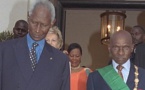 Souvenirs: Quand Abdou Diouf et Elizabeth quittaient le Palais en 2000
