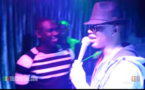 Vidéo: Pape Diouf chante El Hadji Diouf  "moy sen baye"
