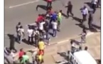 Vidéo-la Police angolaise à l’aide de chiens pour disperser une petite foule de militants au cours d’une manifestation non autorisée à Luanda,deux personnes ont été blessées 
