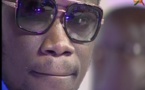  VIDÉO: Quand Boy Niang refuse de retirer ses lunettes à la demande de Bécaye !