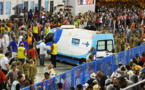 Brésil: Un char du carnaval de Rio s'écrase dans la foule