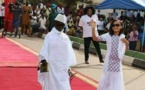 Yahya Jammeh et son épouse Zeinab Suma version mardis gras, LOLLLLLLLLL
