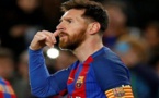 Lionel Messi mime un coup de téléphone après avoir marqué contre le Celta Vigo…Il explique pourquoi !