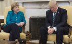 Vidéo-Donald Trump refuse de serrer la main d'Angela Merkel... avant de changer d'avis