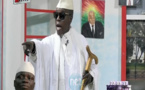 Vidéo: Yahya Jammeh dans sa nouvelle vie en Guinée équatoriale en tant qu'agriculteur: version kouthia show... à mourir de rire