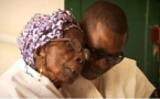 Vidéo: Émouvant, Youssou Ndour parle de sa grand-mère...