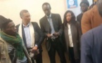 Paris: l’opposition et la société civile investissent le Consulat du Sénégal et appellent Macky Sall à la "démission"