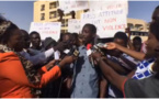 Vidéo: Les habitants de Fasse Gueule Tapée Colobane appellent les manifestants du 7 avril à la non-violence