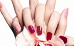 5 Astuces pour chouchouter vos ongles avec des produits naturels
