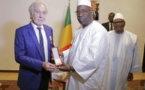 Le PDG de Eiffage Sénégal, Gérard Senac, honoré par le Président du Mali, S.E Ibrahim Boubacar Keïta