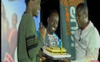 Vidéo- Dj Boub's offre un gâteau d'anniversaire à Waly Seck sur la Tfm
