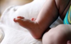Italie: elle achète un bébé 20 000 euros puis le rend, parce qu'il est métis