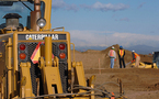 Les salariés de Caterpillar acceptent de libérer les 4 cadres