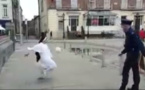Vidéo : Une battle de jongles entre un policier et une bonne soeur !