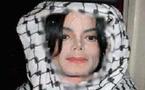 [VIDEO] Michael Jackson serait converti à l’islam et aurait choisi un nom musulman "Mikaeel" selon le tabloïd britannique The Sun