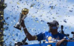 Basket - NBA - Golden State a fêté son titre et s'est bien moqué de LeBron James