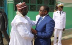 3 photos : Macky Sall présente ses condoléances à la famille du marabout Thierno Abdoulaye Diop de Rufisque