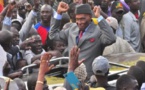 Vidéo-Retour triomphal de Me Wade : Sa Ndiogou demande au Président Macky de ...