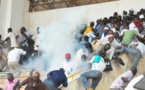 La Police dénonce la furie aveugle des supporteurs de l’Union Sportive de Ouakam et l'absence d'une grille de protection complète sur le pourtour intérieur du stade