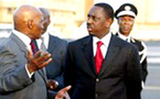 EN VISITE A PARIS Le chef de l'Etat, Me Abdoulaye Wade, fusille Macky Sall