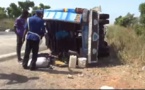 Vidéo Grave accident à Thiès : Un Ndiaga Ndiaye se renverse et fait beaucoup de blessés. Âmes sensibles, s'abstenir