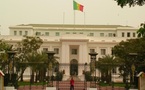SENEGAL : Le palais présidentiel transformé en marché.