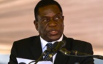 Zimbabwe : le vice-président limogé de retour, Mugabe s’accroche