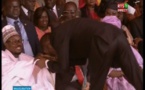 Vidéo – Le "soudiote" de Youssou Ndour à Serigne Bass Abdou Khadre après sa prestation.Regardez!!