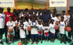 Images: AKON offre une école aux habitants de Yopougon (Abidjan)