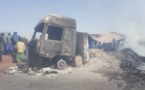 Vidéo-photos: Un camion prend feu entre Kayes et Diama