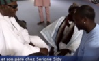 Akon et son père présentent leurs condoléances à …