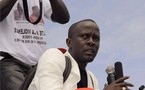 Emission "Remue-ménage" Babacar Fall recevait Yakham Mbaye journaliste et Pierre Ba enseignant-chercheur.
