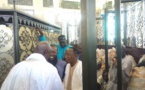 ​Vidéo-Photos: Cheikh Amar au Mausolée de Sokhna Diarra Toullah accompagné par Serigne Bassirou Mbacké Porokhane