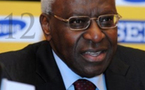 Lamine Diack annonce finalement sa candidature à la présidentielle 2012, mais à condition...