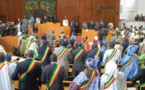 Vidéo : Échauffourées entre députés à l’Assemblée