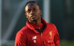 Sadio Mané offre 300 maillots de Liverpool à son village natal