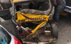 Foire : Un car Ndiaga Ndiaye fonce et réduit en miettes un taxi