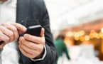 Contraint de laisser son téléphone allumé, il reçoit une indemnisation de 60.000 euros