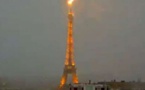 La tour Eiffel rouverte aux touristes après une grève